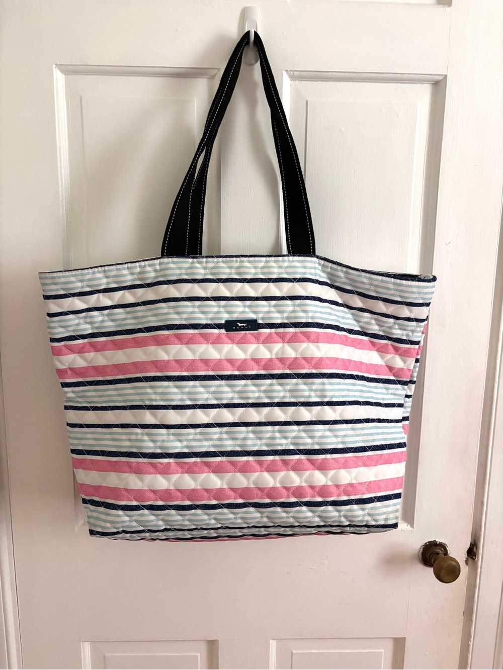 Scout Quilted Beach Tote Bag Large Pink Blue Stripe Zip Top Travel Pool Carry On